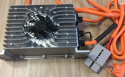 Xạc điện xe điện 4 bánh
